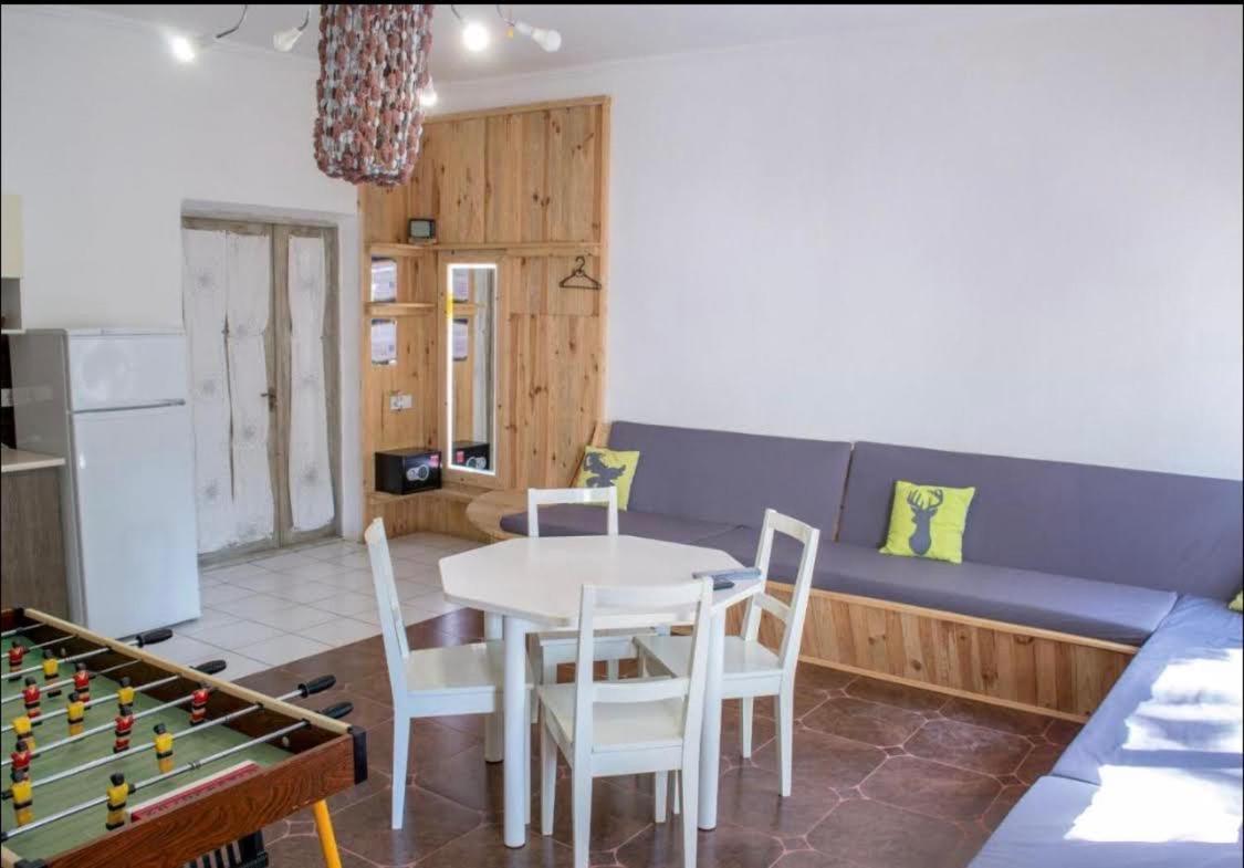 Baron Munchausen Guest House Kamieniec Podolski Zewnętrze zdjęcie