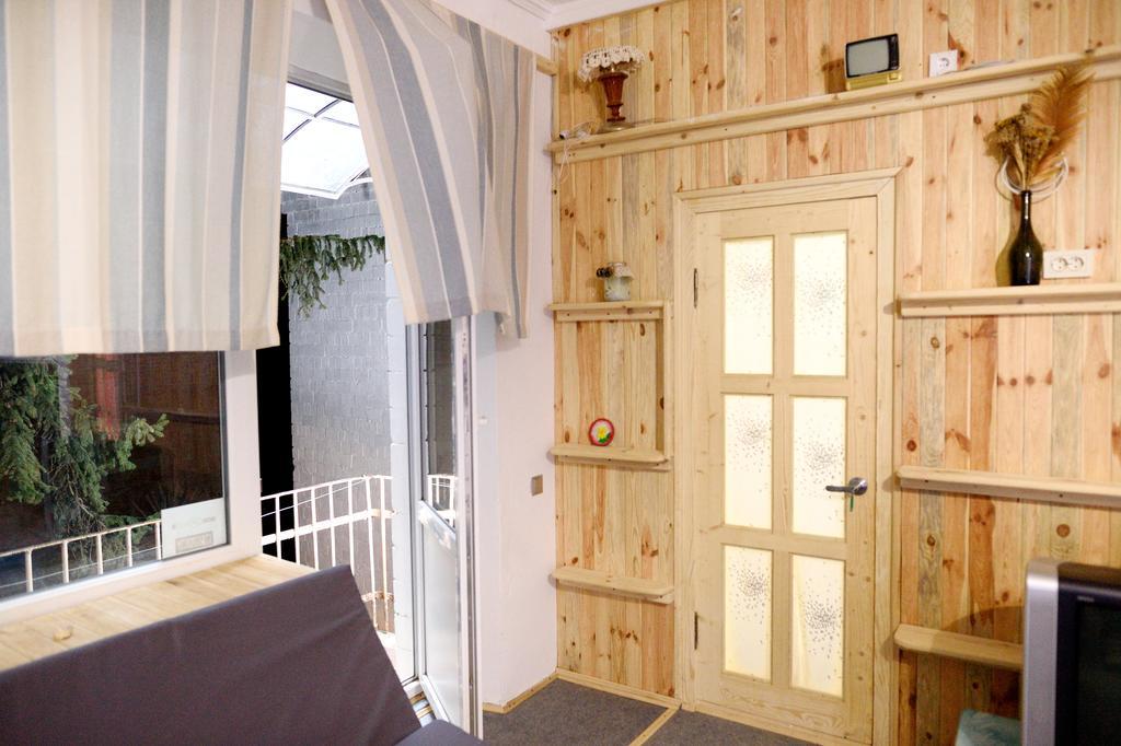 Baron Munchausen Guest House Kamieniec Podolski Zewnętrze zdjęcie