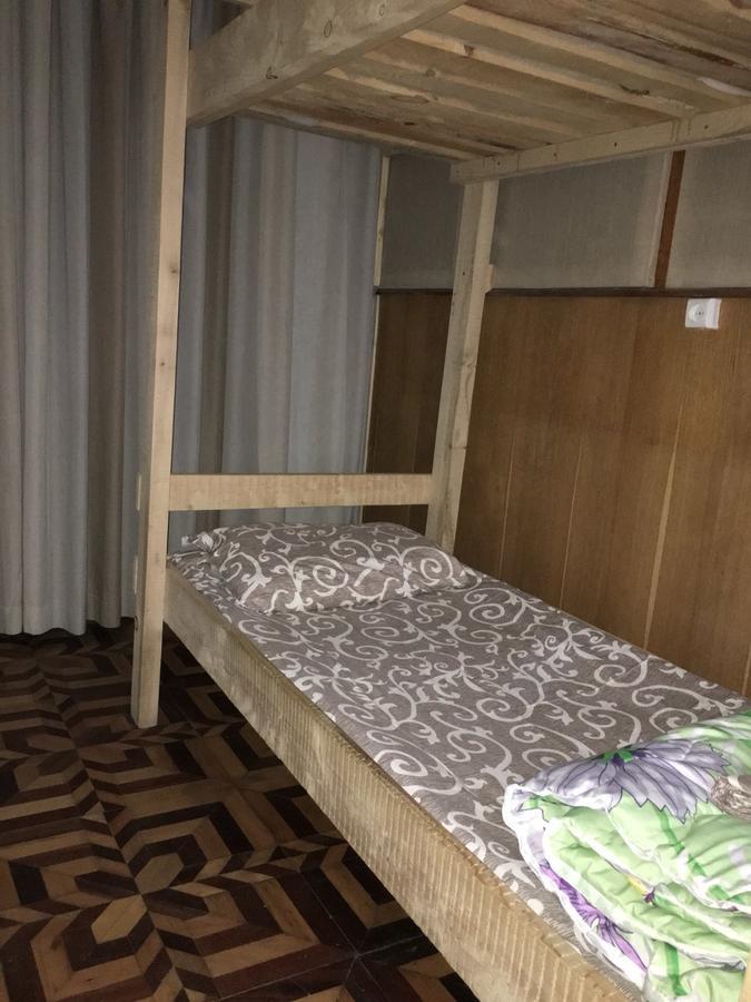 Baron Munchausen Guest House Kamieniec Podolski Zewnętrze zdjęcie