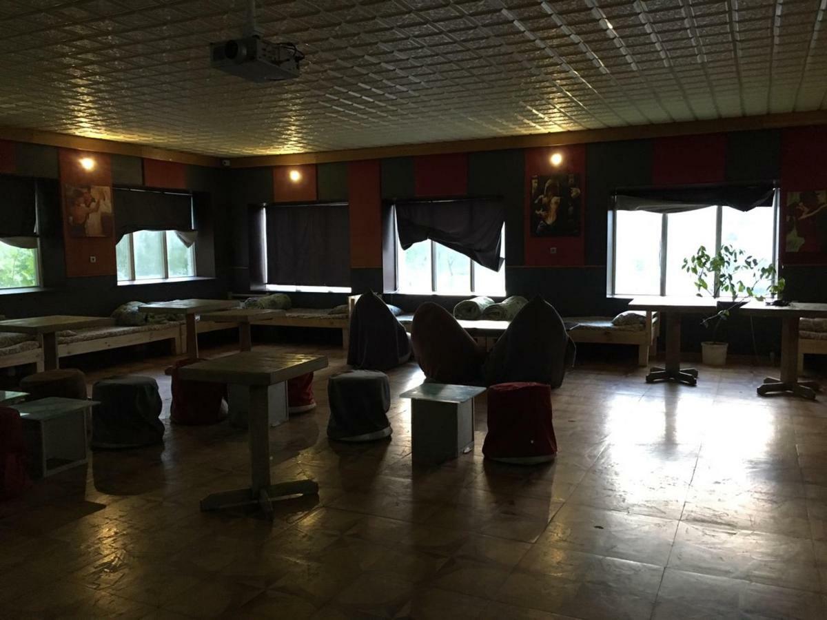 Baron Munchausen Guest House Kamieniec Podolski Zewnętrze zdjęcie