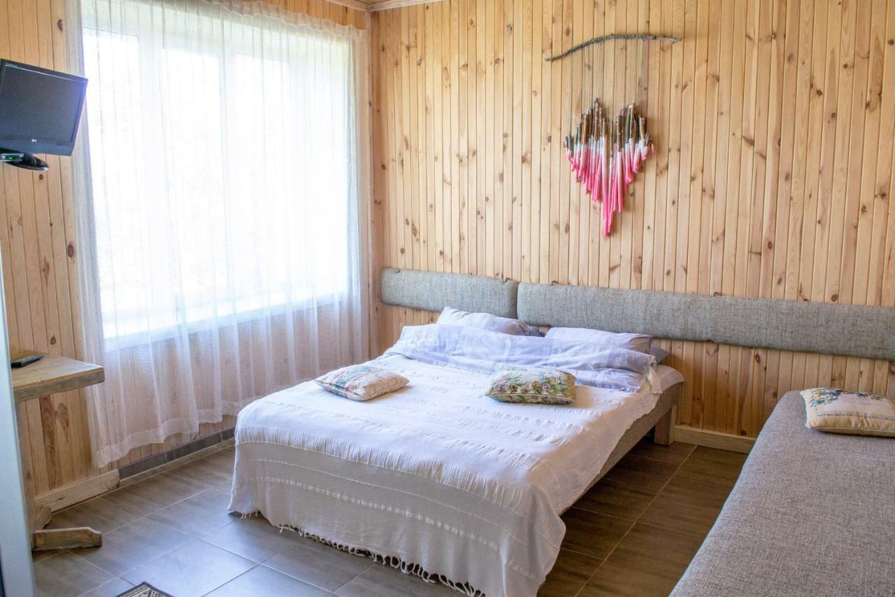 Baron Munchausen Guest House Kamieniec Podolski Zewnętrze zdjęcie